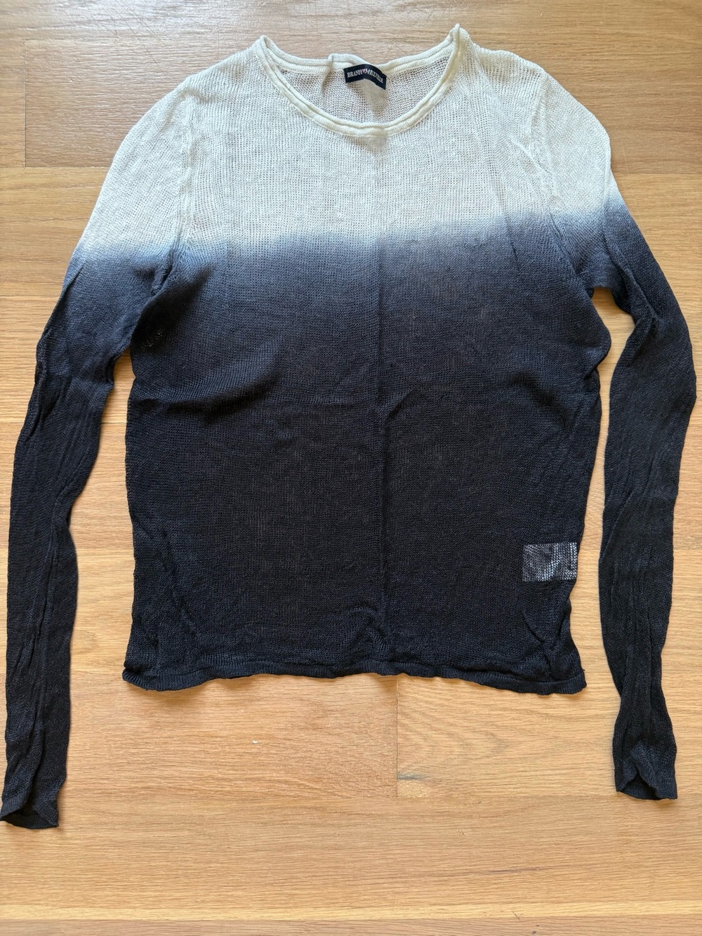 Mixed Women's Brandy Melville Tops Bundle — White, Black, Gray, Light Blue - Picture 16 of 16